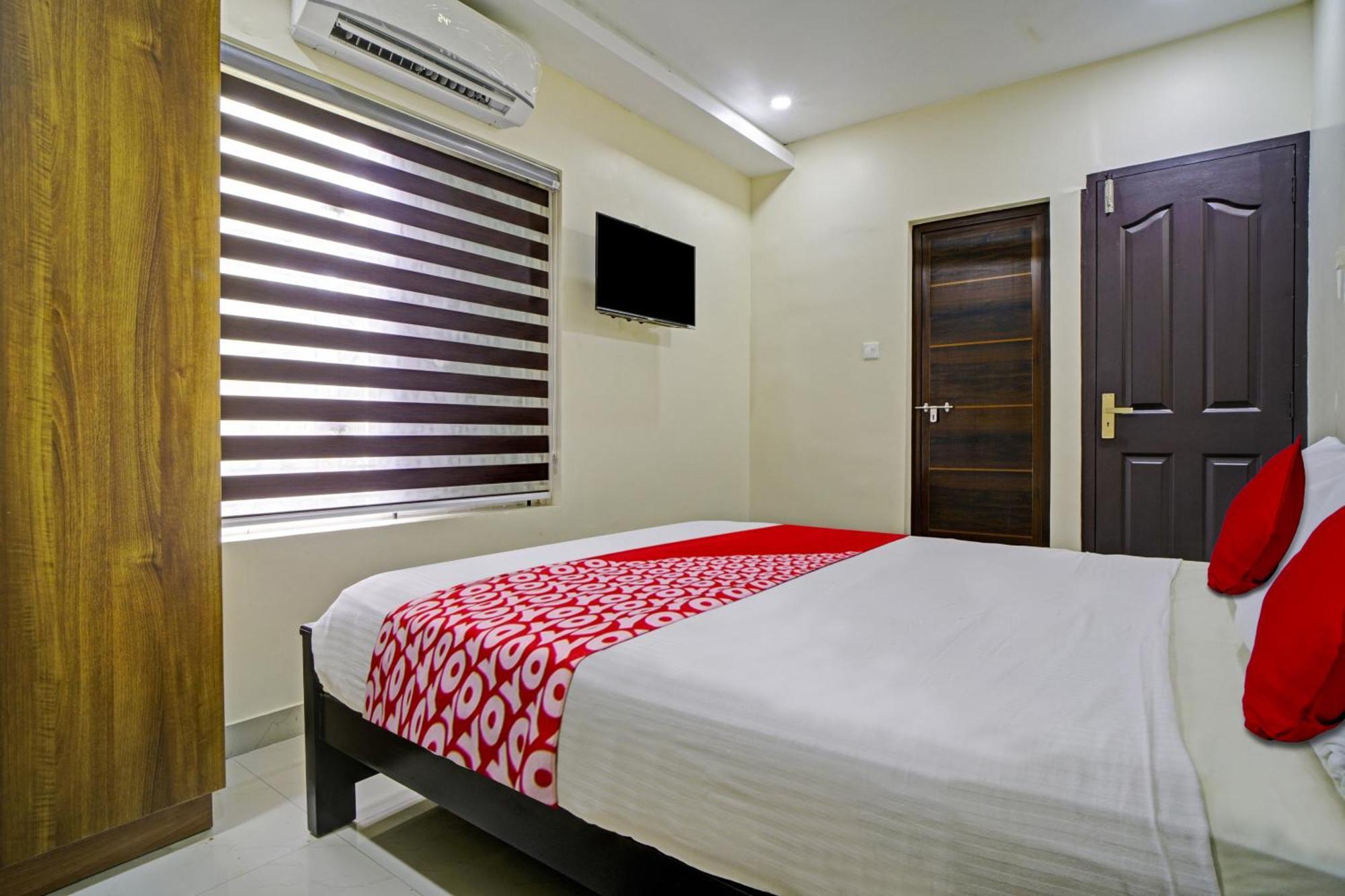Hotel O Crystal Executive Suites Kochi 외부 사진