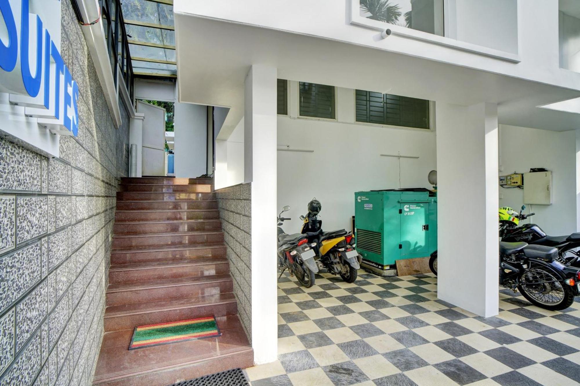 Hotel O Crystal Executive Suites Kochi 외부 사진