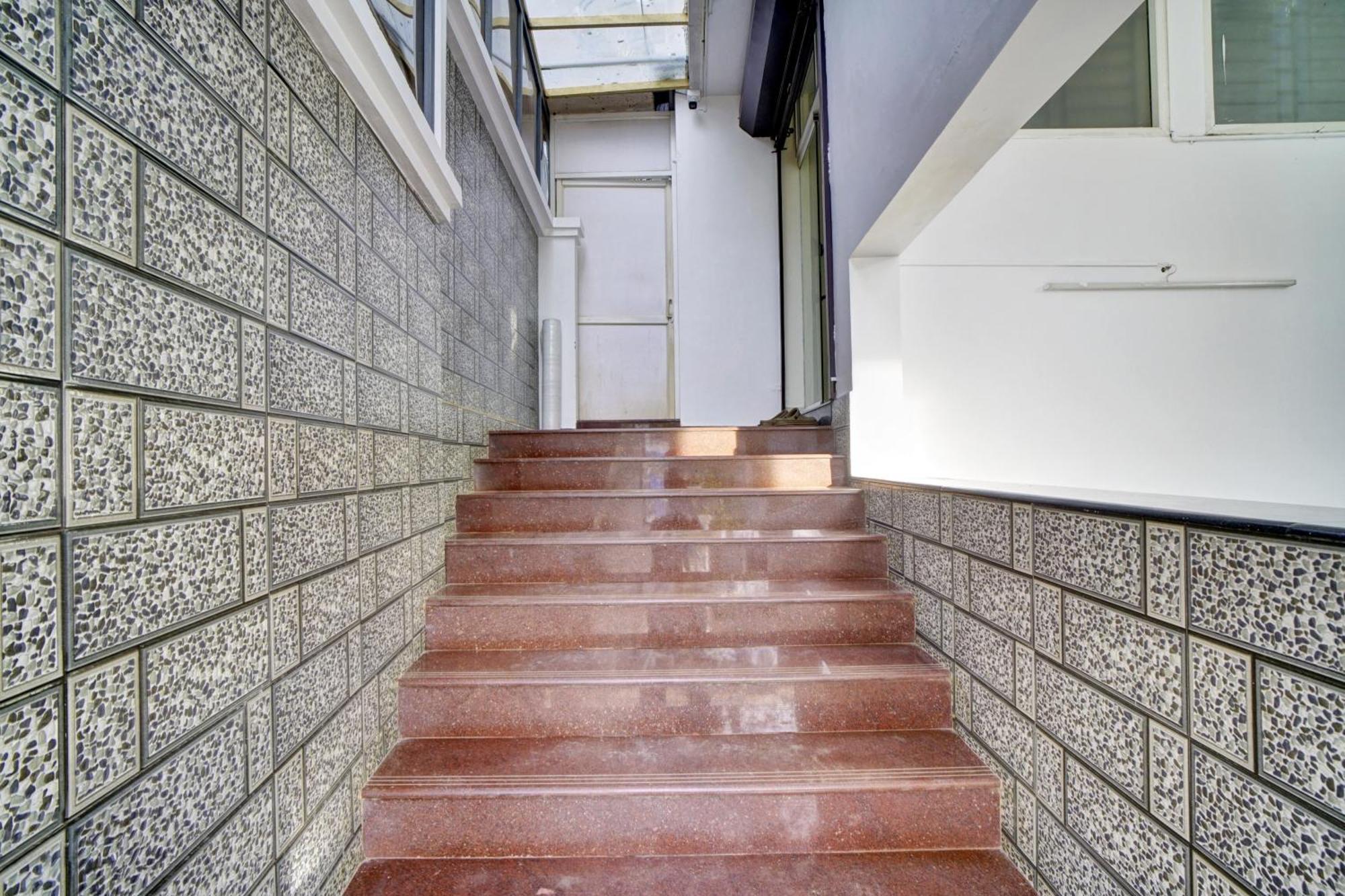 Hotel O Crystal Executive Suites Kochi 외부 사진