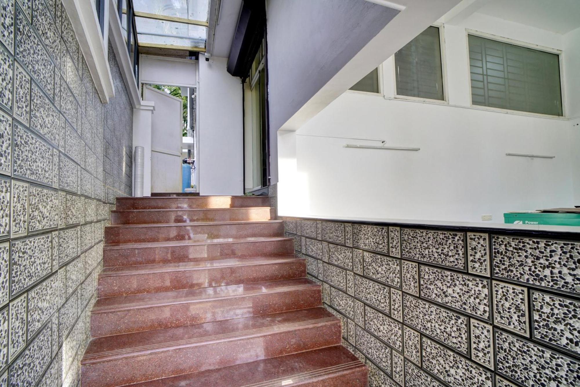 Hotel O Crystal Executive Suites Kochi 외부 사진